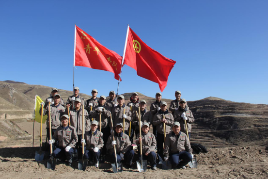 有一種奉獻(xiàn)叫“五四精神”，有一種擔(dān)當(dāng)叫“青年突擊隊(duì)”