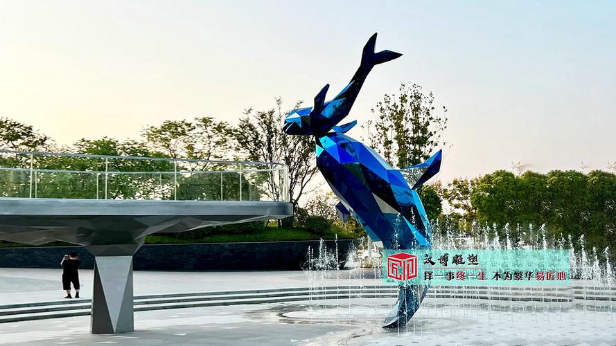 雕塑源頭廠家,不銹鋼鯨魚雕塑的藝術華章